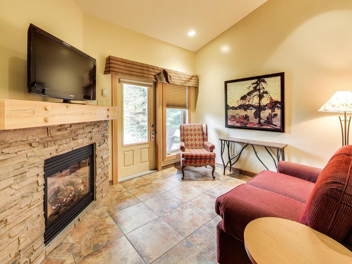 Patricia Lake Bungalows Jasper Bagian luar foto