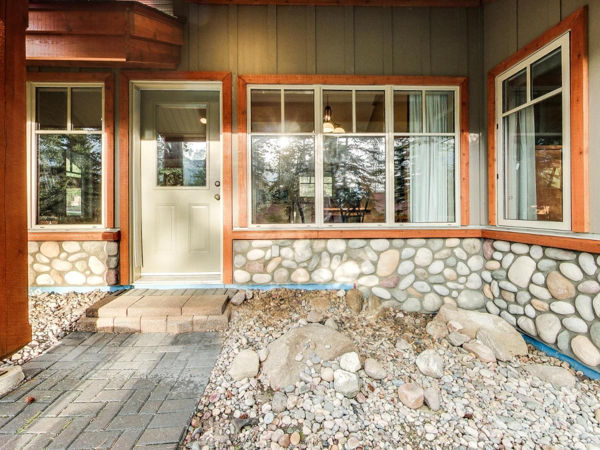 Patricia Lake Bungalows Jasper Bagian luar foto