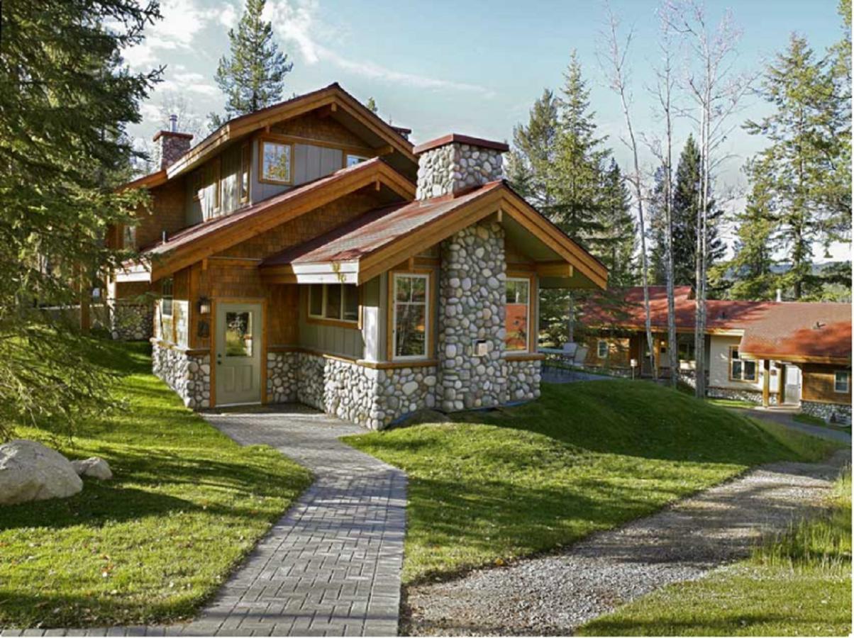 Patricia Lake Bungalows Jasper Bagian luar foto
